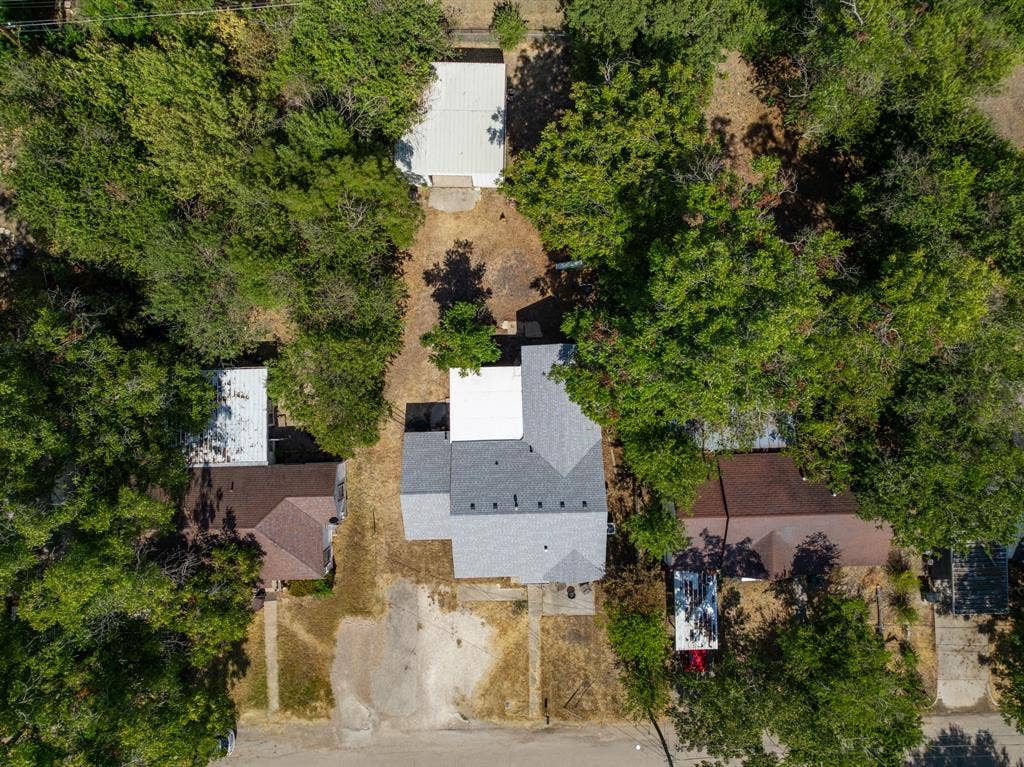 129 Victory Drive, Beverly Hills, TX 76711 129 Victory Drive, Beverly Hills, TX 76711