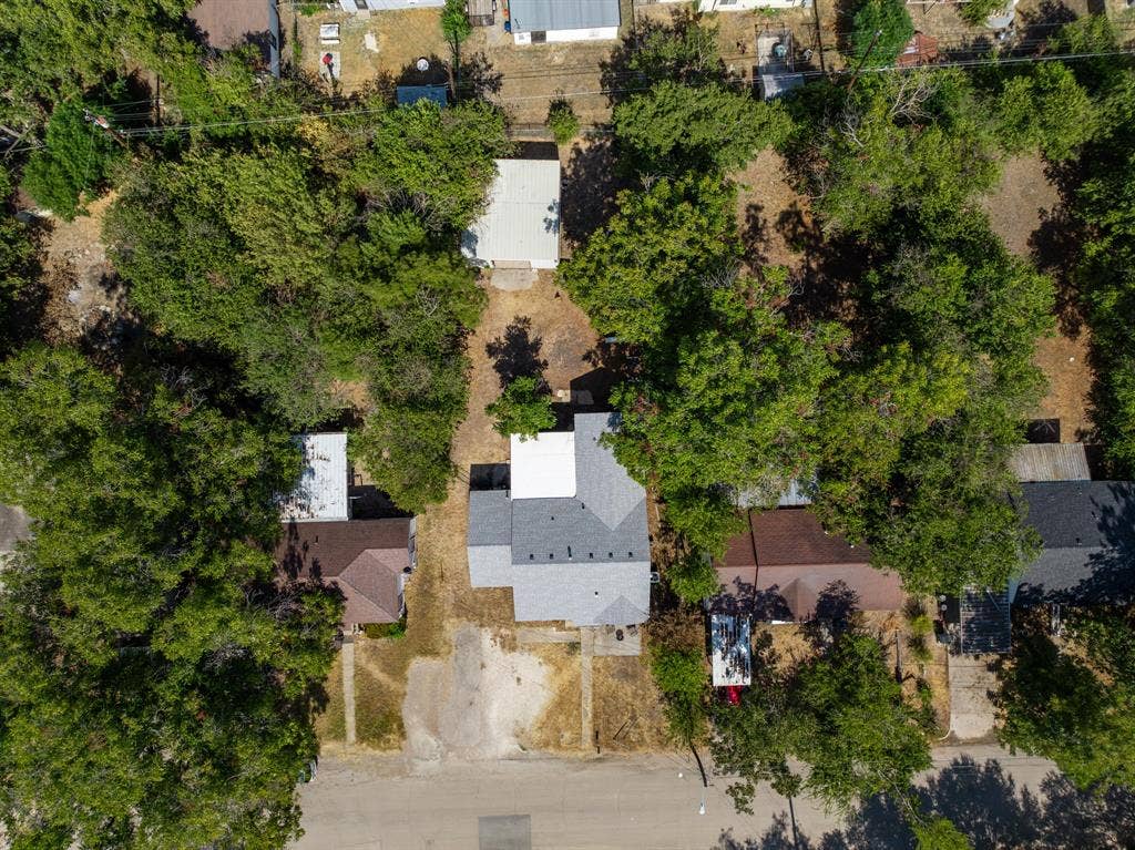 129 Victory Drive, Beverly Hills, TX 76711 129 Victory Drive, Beverly Hills, TX 76711