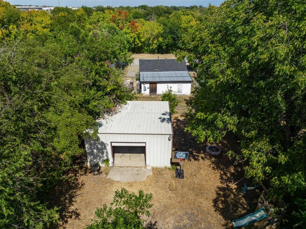 129 Victory Drive, Beverly Hills, TX 76711 129 Victory Drive, Beverly Hills, TX 76711
