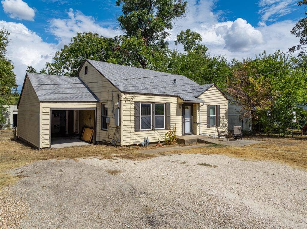 129 Victory Drive, Beverly Hills, TX 76711 129 Victory Drive, Beverly Hills, TX 76711