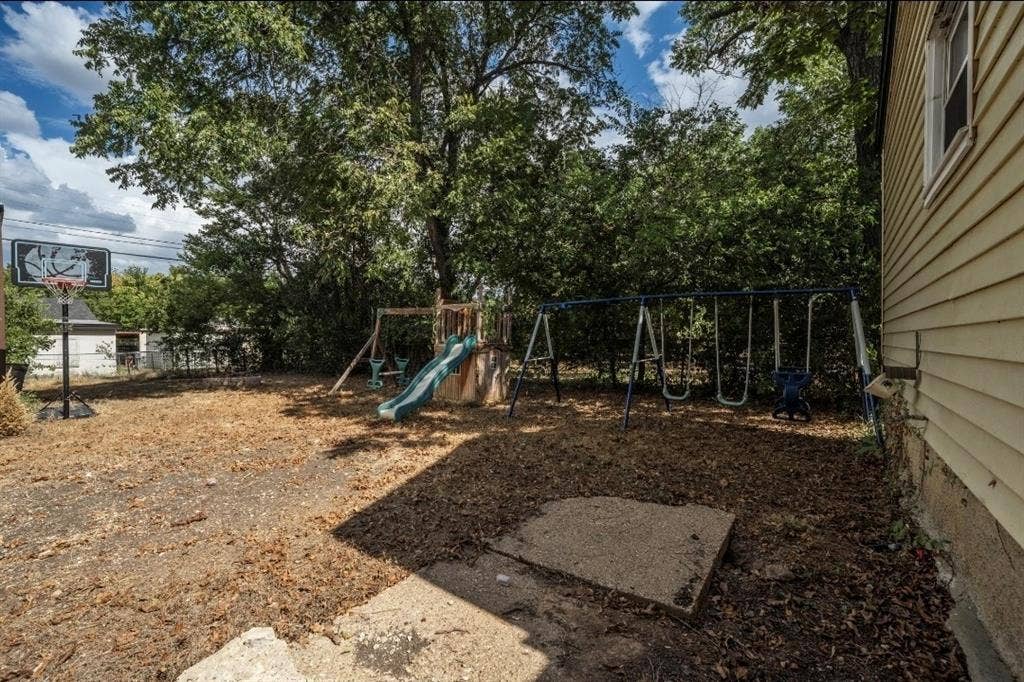 129 Victory Drive, Beverly Hills, TX 76711 129 Victory Drive, Beverly Hills, TX 76711