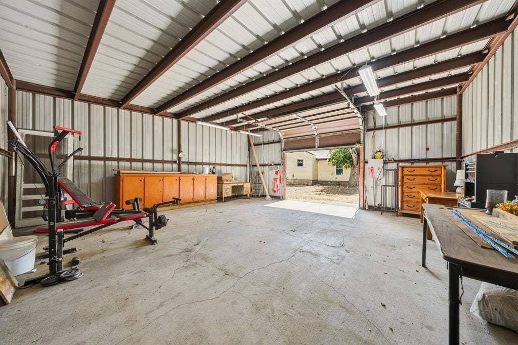 129 Victory Drive, Beverly Hills, TX 76711 129 Victory Drive, Beverly Hills, TX 76711