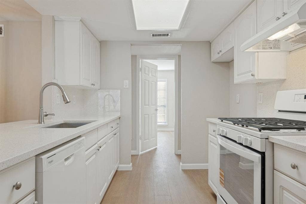 1107 Elk Grove Drive, Richardson, TX 75081 1107 Elk Grove Drive, Richardson, TX 75081