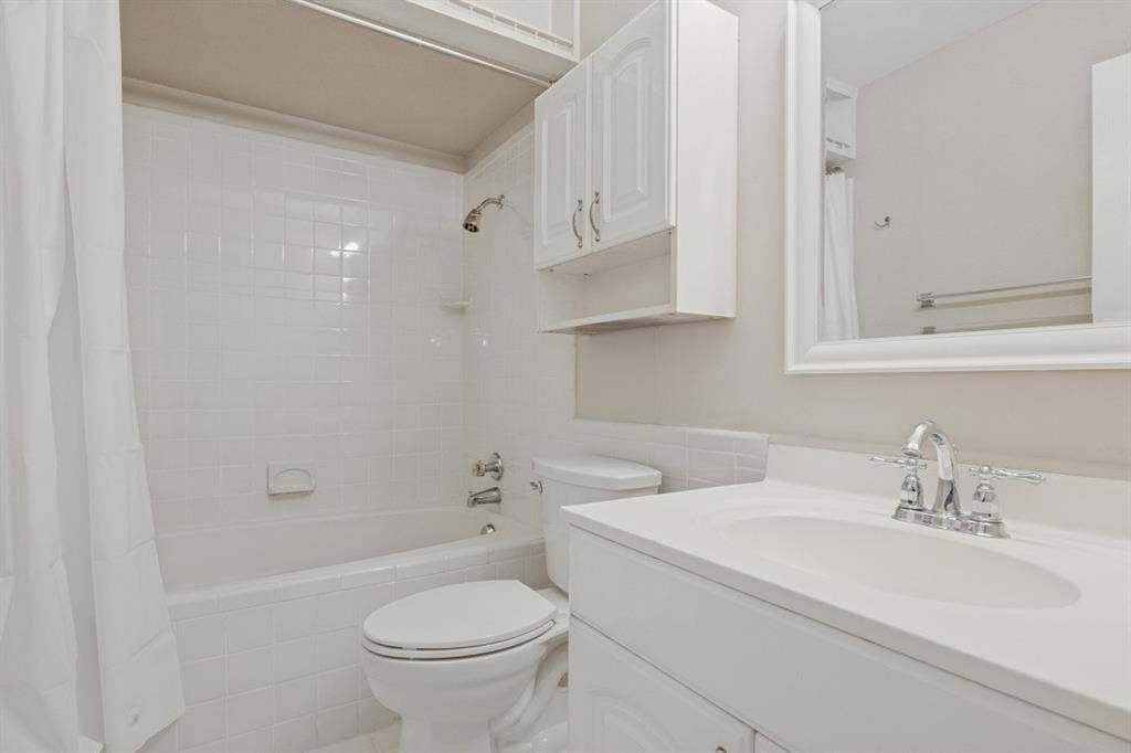 1107 Elk Grove Drive, Richardson, TX 75081 1107 Elk Grove Drive, Richardson, TX 75081