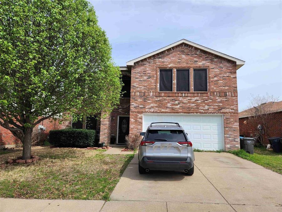Property photo for 9132 Penny Lane, Fort Worth, TX