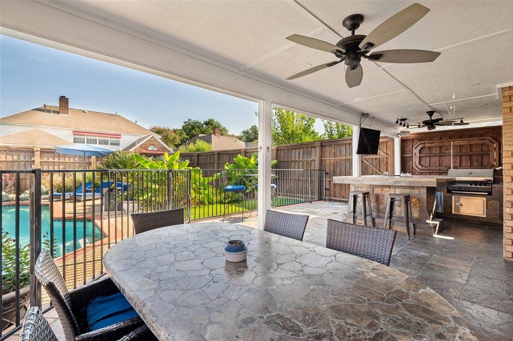 1803 Weanne Drive, Richardson, TX 75082 Large covered patio with outdoor kitchen