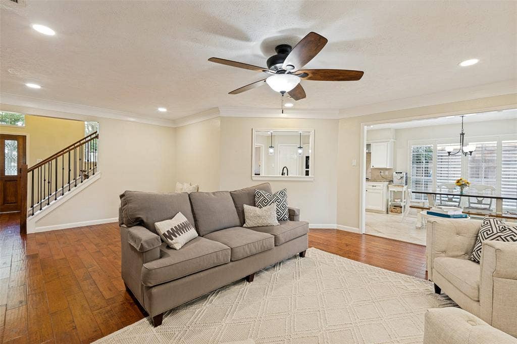 1803 Weanne Drive, Richardson, TX 75082 1803 Weanne Drive, Richardson, TX 75082