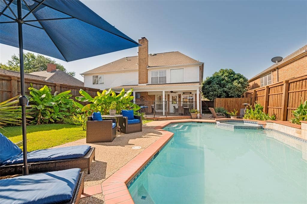 1803 Weanne Drive, Richardson, TX 75082 Gorgeous pool
