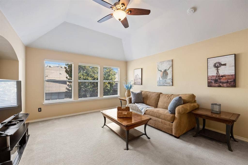 2501 Kentmere Lane, McKinney, TX 75072 Upstairs Living