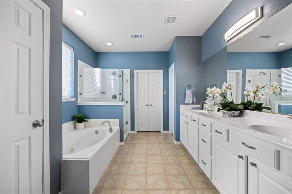 2501 Kentmere Lane, McKinney, TX 75072 Primary Bath