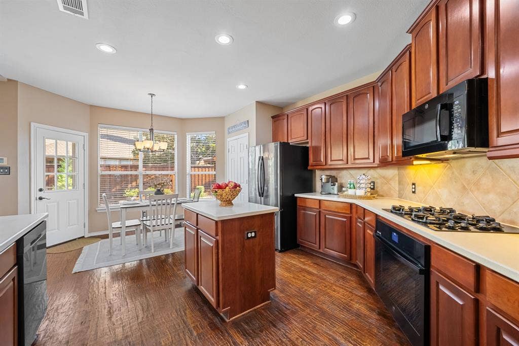 2501 Kentmere Lane, McKinney, TX 75072 2501 Kentmere Lane, McKinney, TX 75072