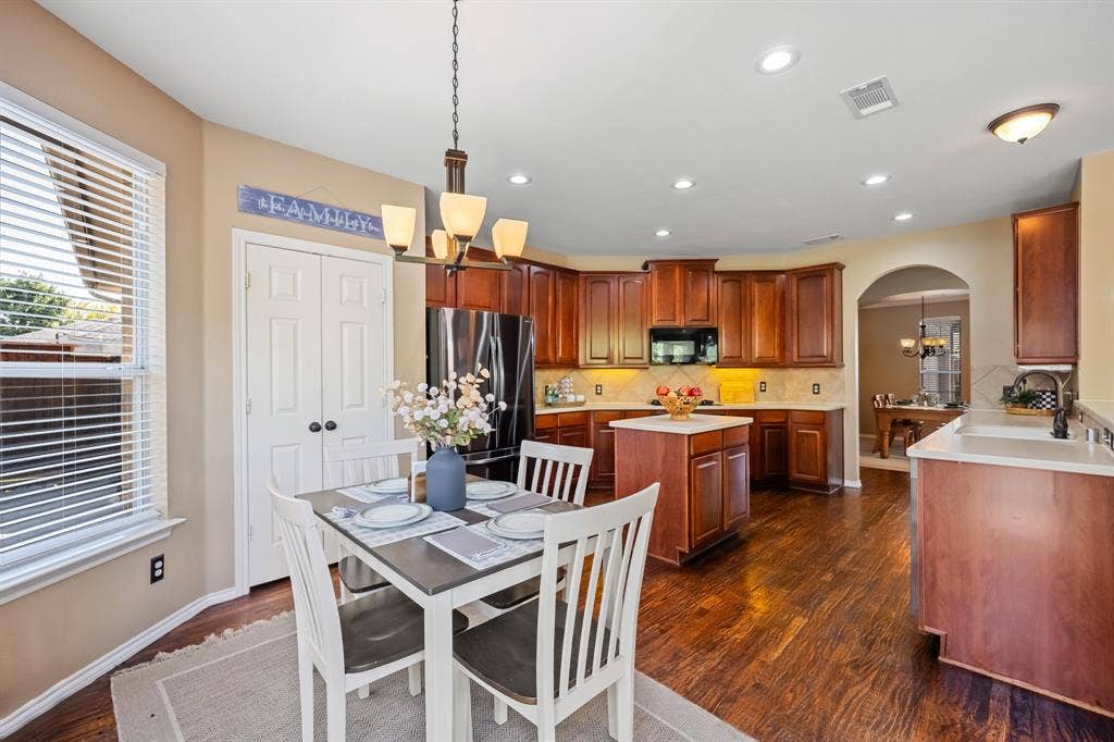 2501 Kentmere Lane, McKinney, TX 75072 2501 Kentmere Lane, McKinney, TX 75072