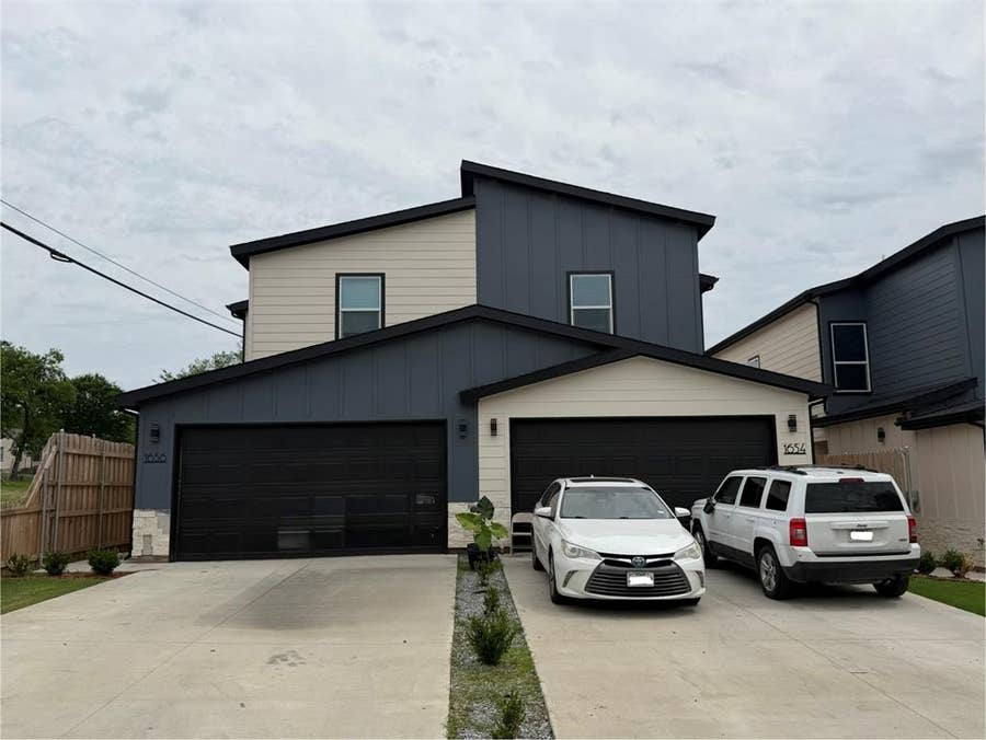 Property photo for 1654 Hudspeth Avenue, Dallas, TX