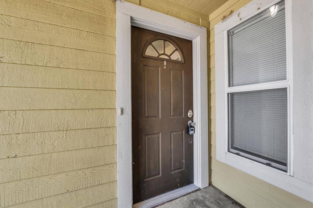 1500 Lake Shore Drive, #206, Waco, TX 76708