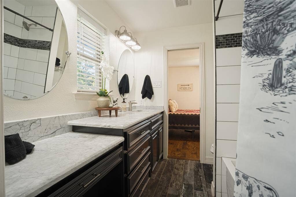 18 Brookhaven Drive, Lucas, TX 75002 Secondary jack and Jill