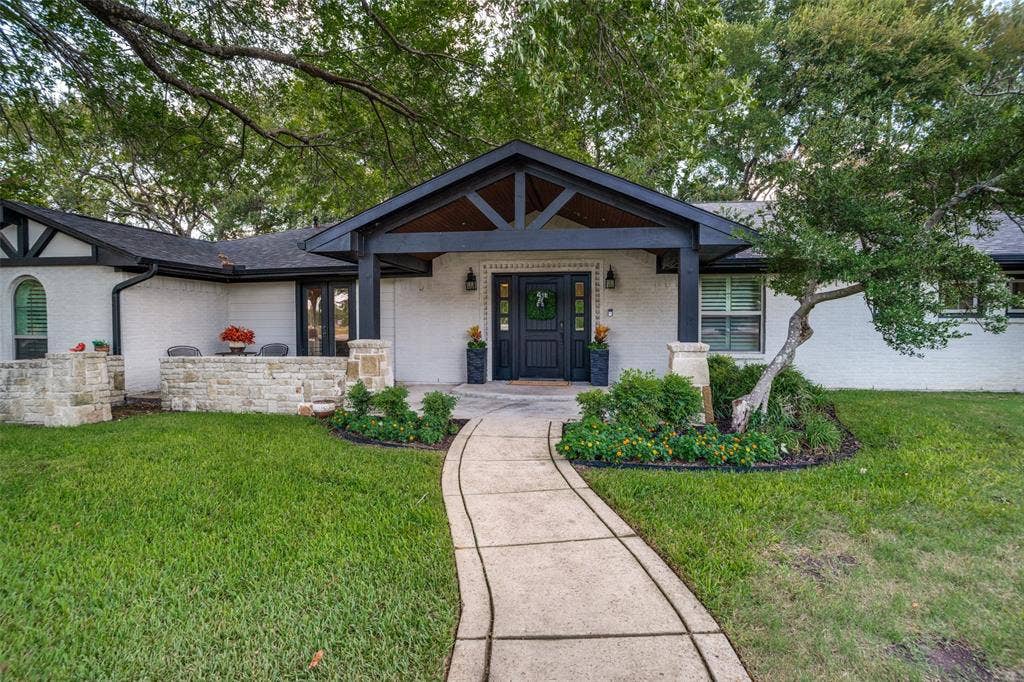 18 Brookhaven Drive, Lucas, TX 75002 Welcome Home!