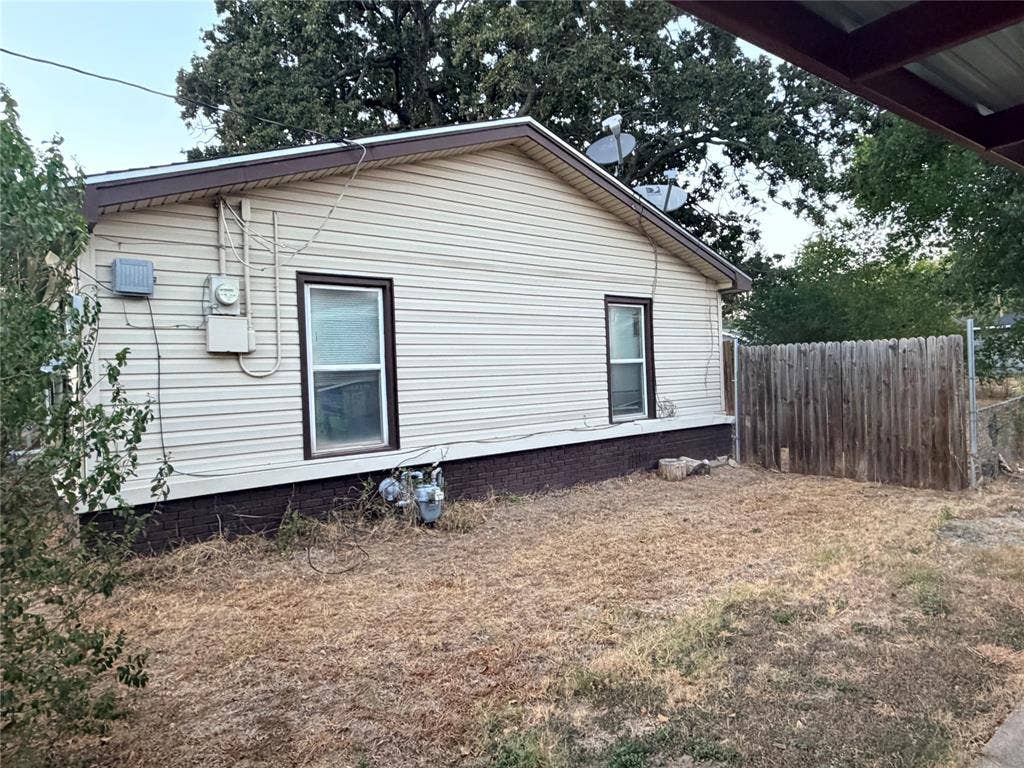 607 N Norma Drive, Lacy Lakeview, TX 76705 607 N Norma Drive, Lacy Lakeview, TX 76705