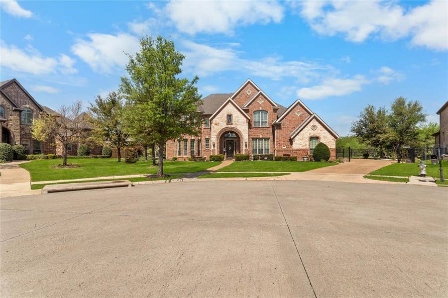 Property photo for 2109 Boulder Court, Southlake, TX