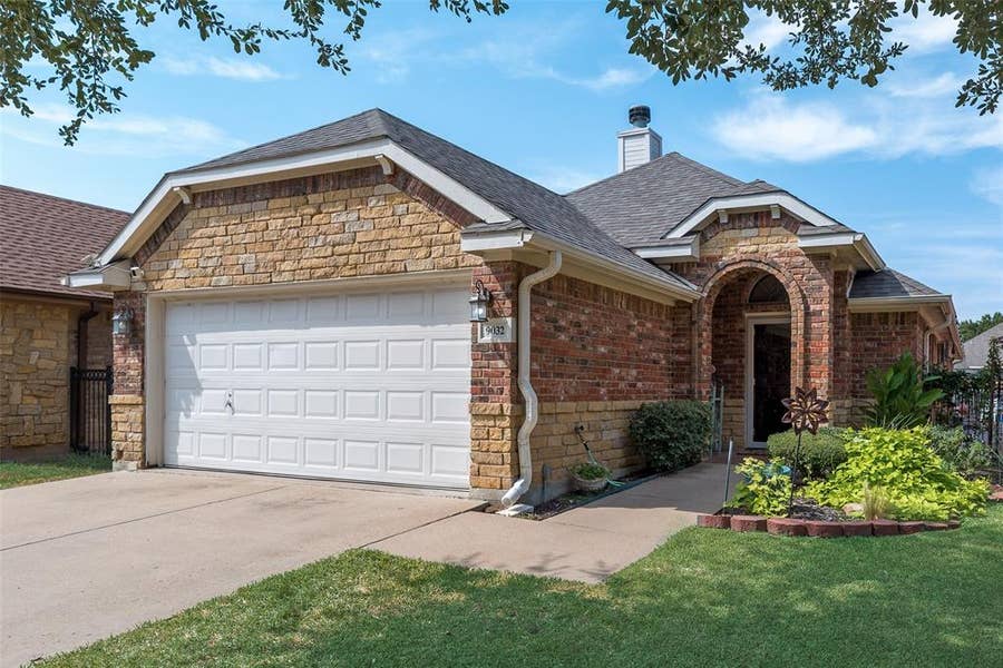 Property photo for 9032 Racquet Club Drive, Fort Worth, TX