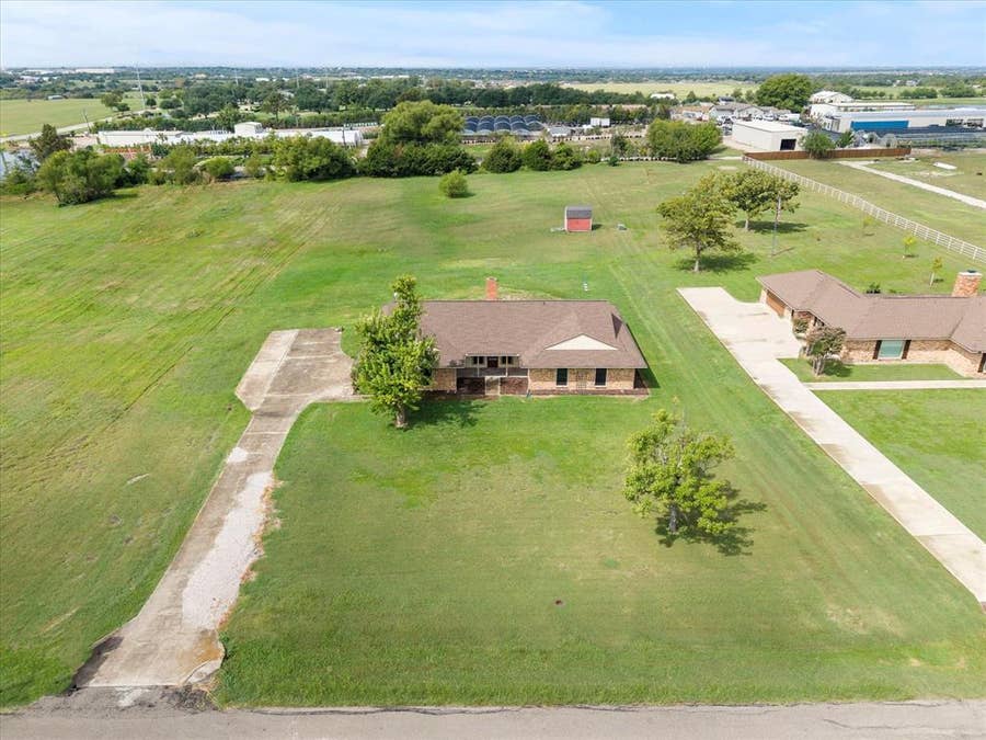 Property photo for 813 Zion Hill Circle, Rockwall, TX