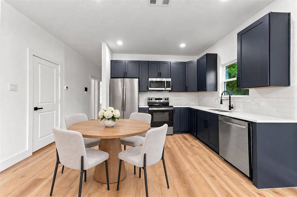 5263 Pennridge Lane, Dallas, TX 75241 virtually staged