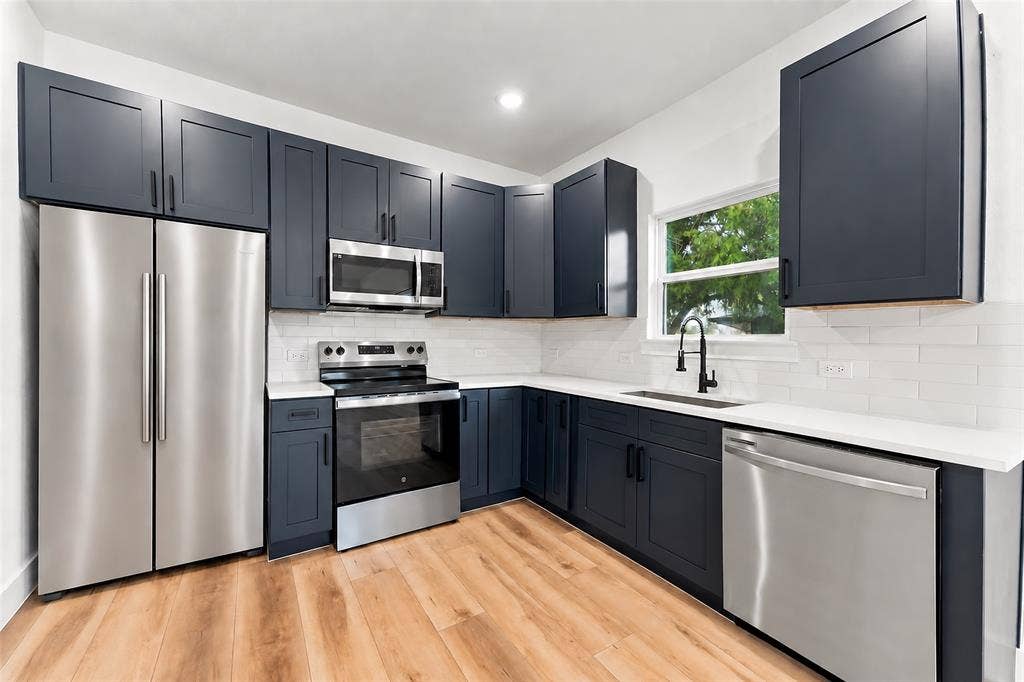 5263 Pennridge Lane, Dallas, TX 75241 virtually staged