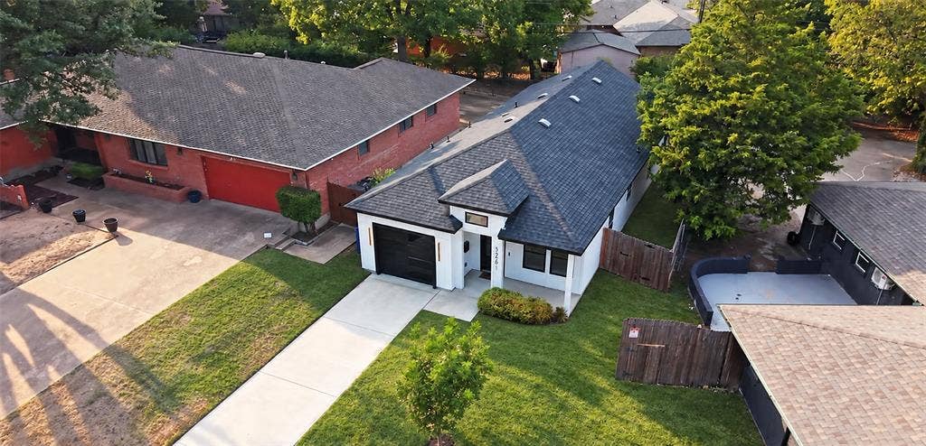 5263 Pennridge Lane, Dallas, TX 75241 virtually enhanced grass