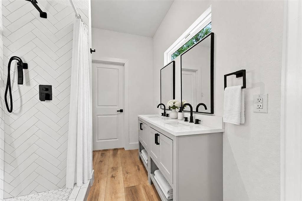 5263 Pennridge Lane, Dallas, TX 75241 virtually staged