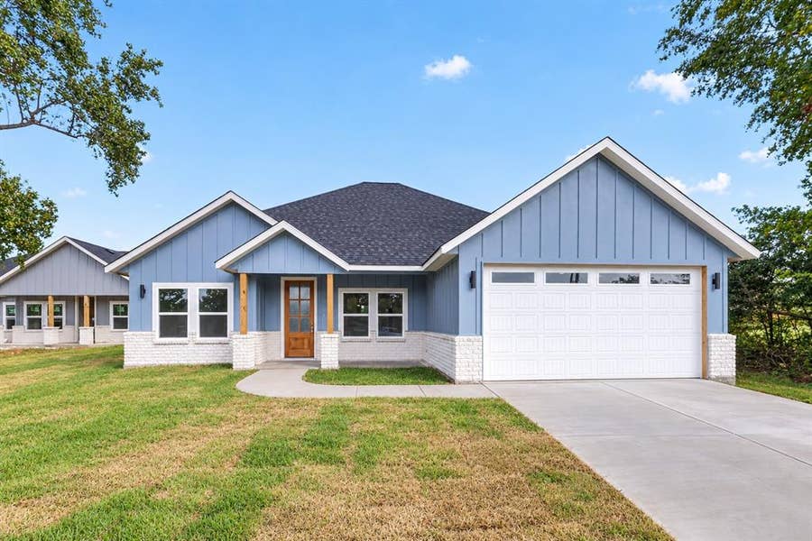 Property photo for 102 Goodknight Ranch Road, Trinidad, TX