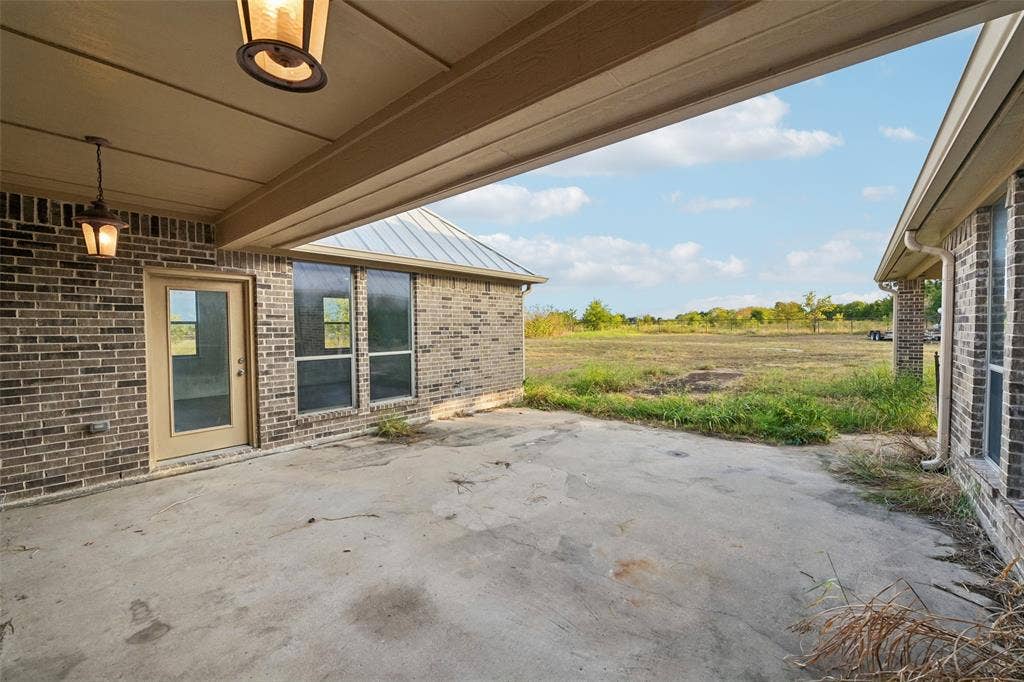 6620 Montgomery Road, Midlothian, TX 76065