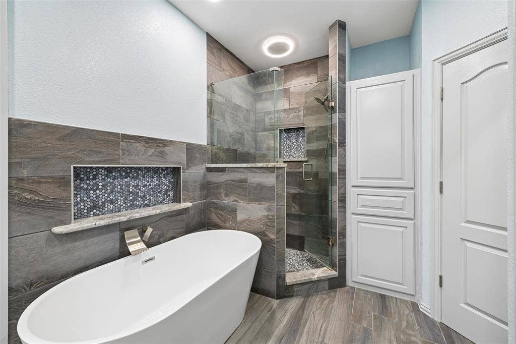 6620 Montgomery Road, Midlothian, TX 76065