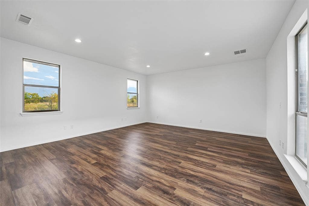 6620 Montgomery Road, Midlothian, TX 76065