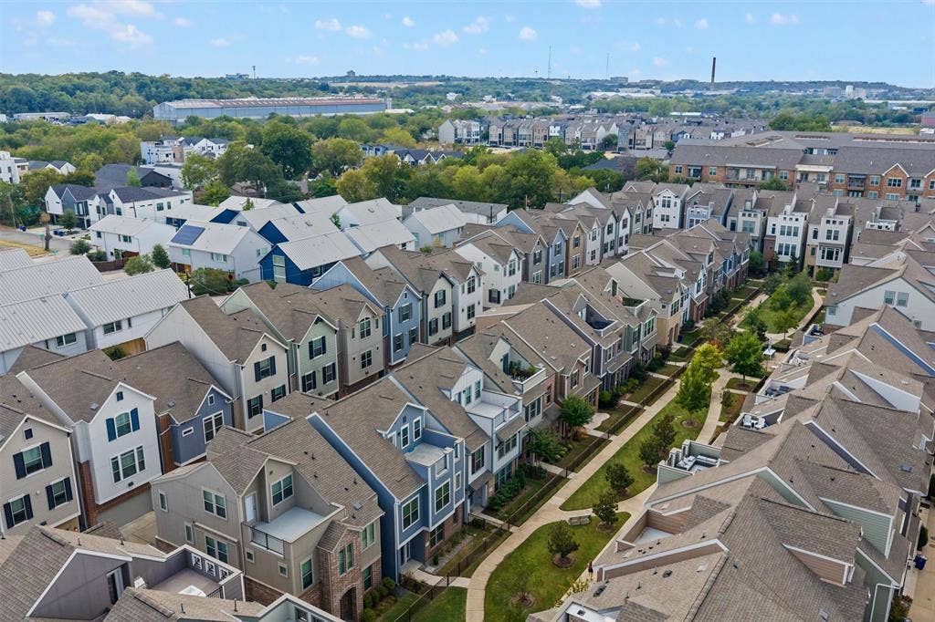 1047 Manacor Lane, Dallas, TX 75212 1047 Manacor Lane, Dallas, TX 75212