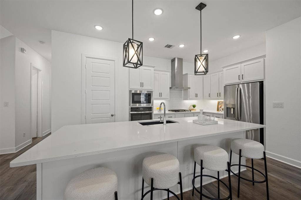 1047 Manacor Lane, Dallas, TX 75212 1047 Manacor Lane, Dallas, TX 75212
