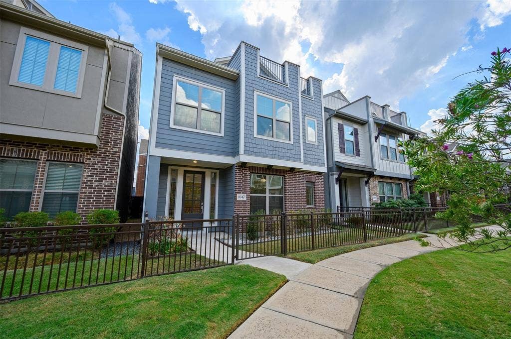 1047 Manacor Lane, Dallas, TX 75212 1047 Manacor Lane, Dallas, TX 75212