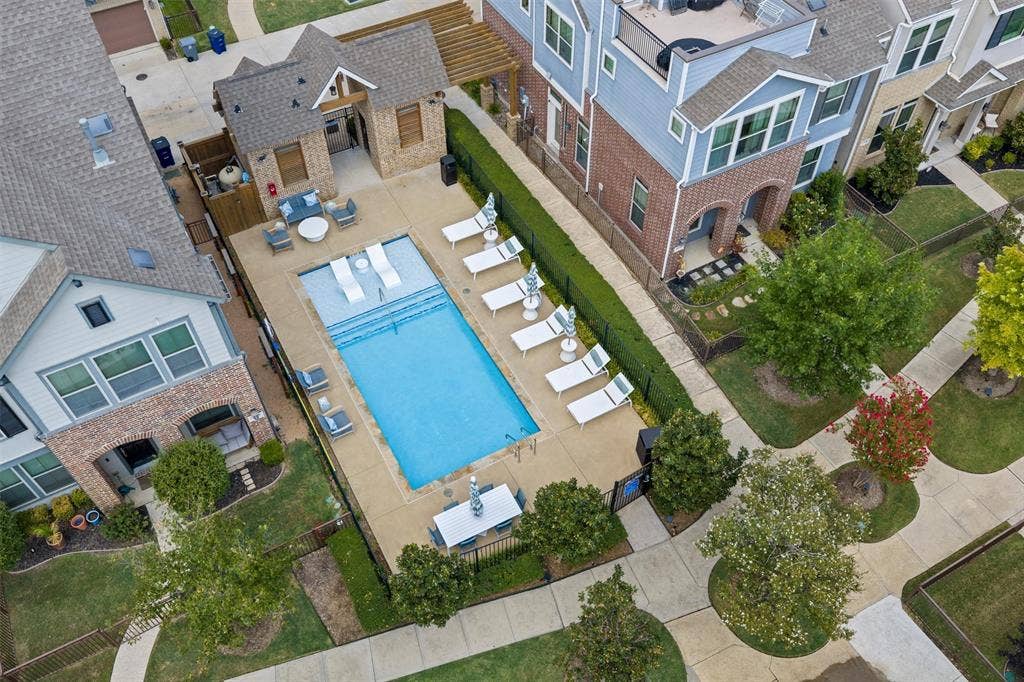 1047 Manacor Lane, Dallas, TX 75212 1047 Manacor Lane, Dallas, TX 75212