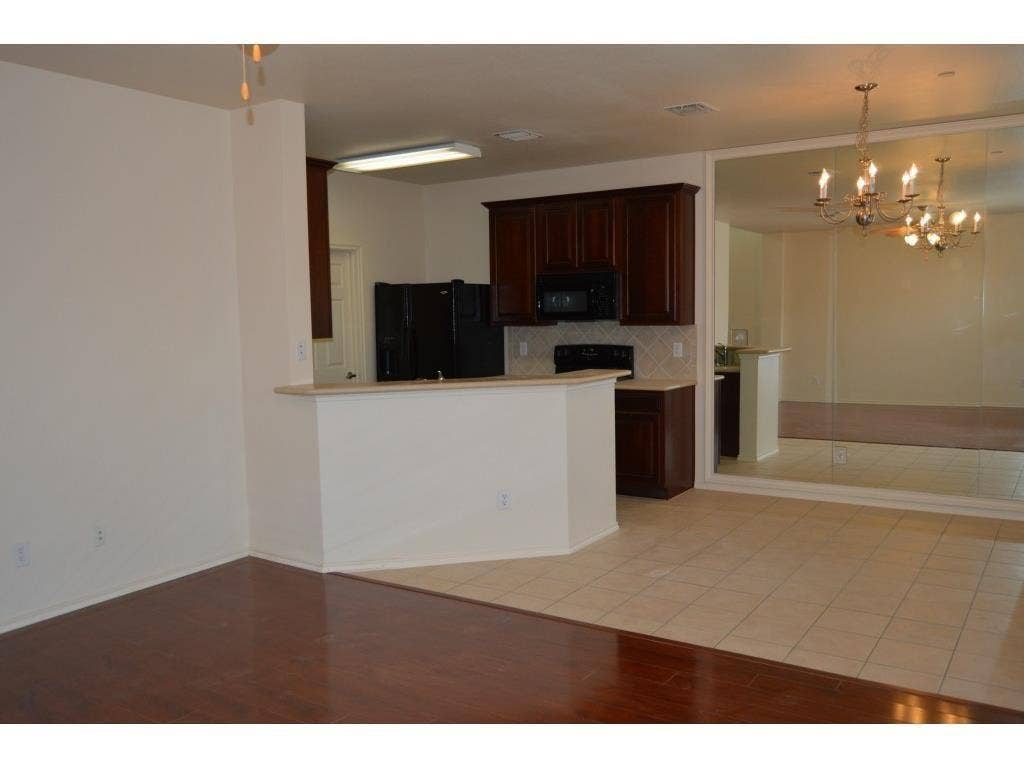 8605 Brunswick Drive, Plano, TX 75024 8605 Brunswick Drive, Plano, TX 75024