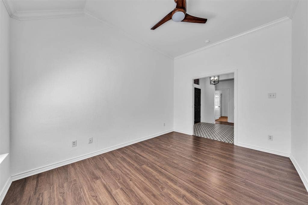 4533 Summerbrook Circle, Fort Worth, TX 76137