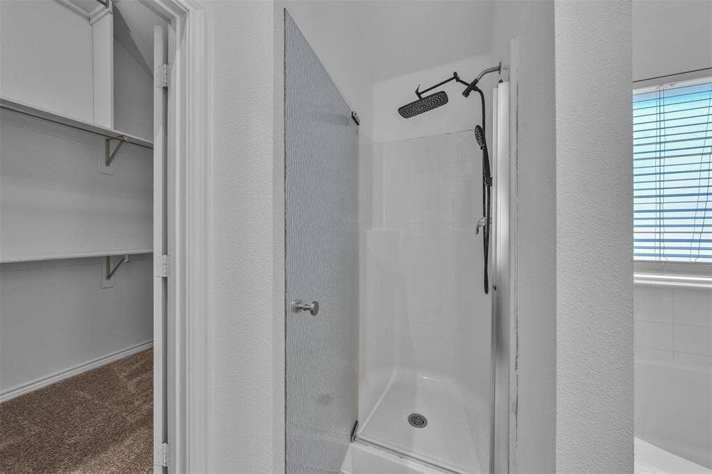4533 Summerbrook Circle, Fort Worth, TX 76137