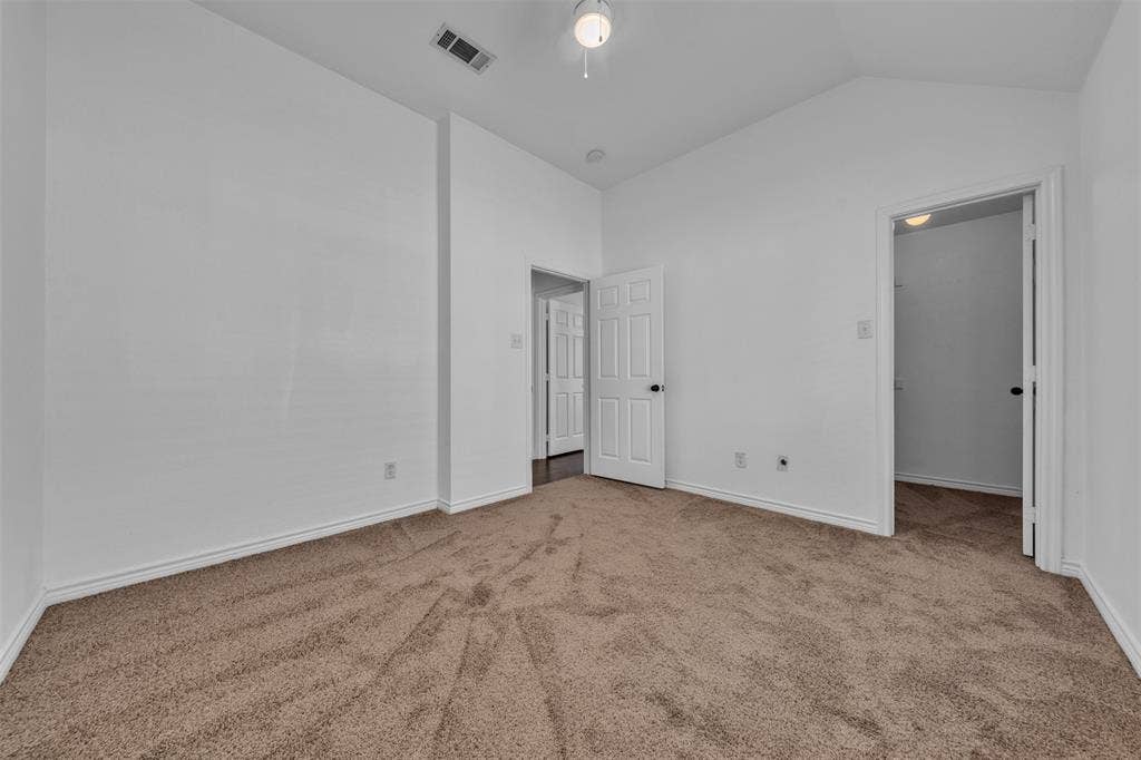 4533 Summerbrook Circle, Fort Worth, TX 76137