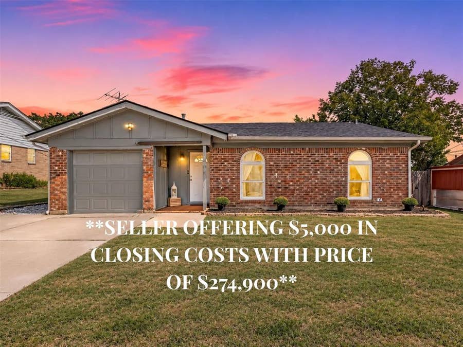 Property photo for 7008 Smithfield Road, North Richland Hills, TX