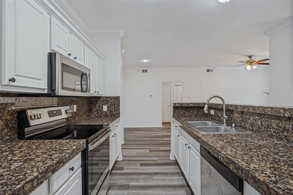 2524 Preston Road, #206, Plano, TX 75093
