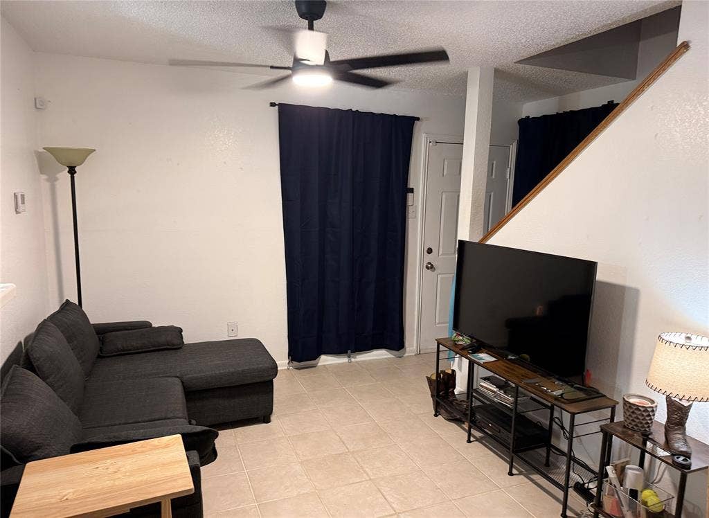 1915 S 10th Street, Waco, TX 76706 Recessed lighting and ceiling fan, with tile flooring throughout