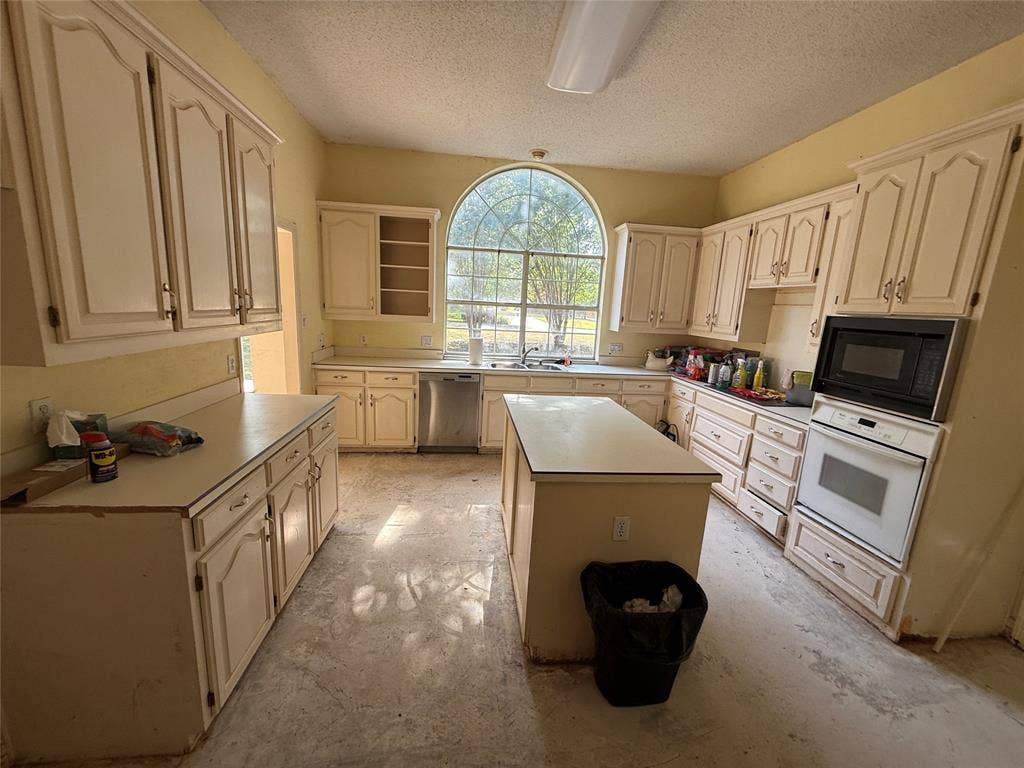 218 Holder Trail, McKinney, TX 75071 218 Holder Trail, McKinney, TX 75071