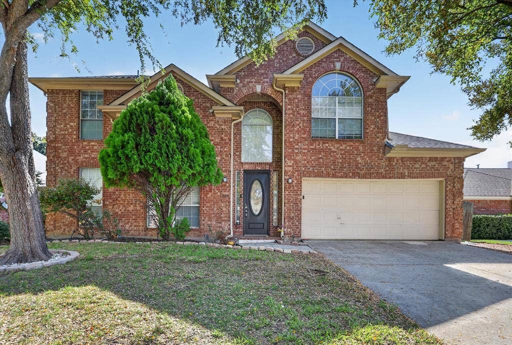 805 Sierra Lane, Flower Mound, TX 75028