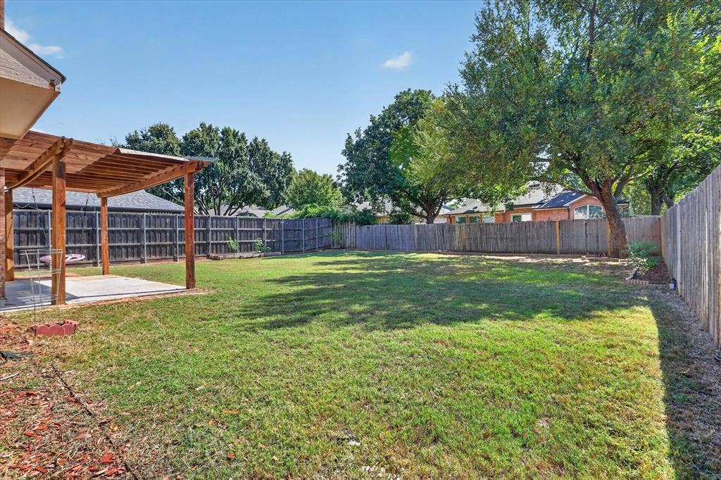 805 Sierra Lane, Flower Mound, TX 75028