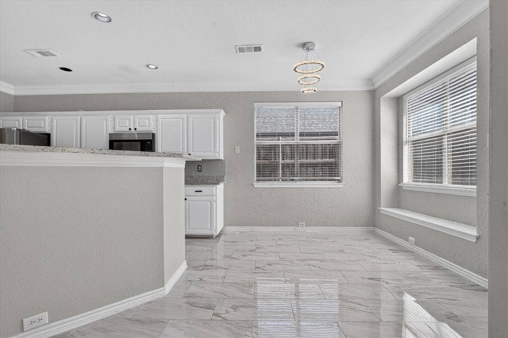 805 Sierra Lane, Flower Mound, TX 75028