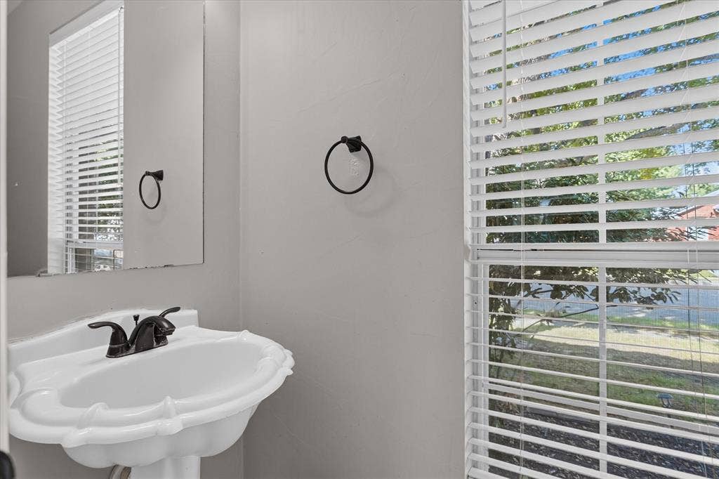 805 Sierra Lane, Flower Mound, TX 75028