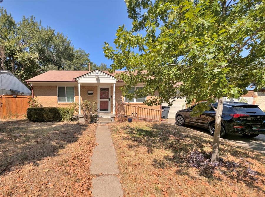 Property photo for 2723 Grayson Drive, Dallas, TX