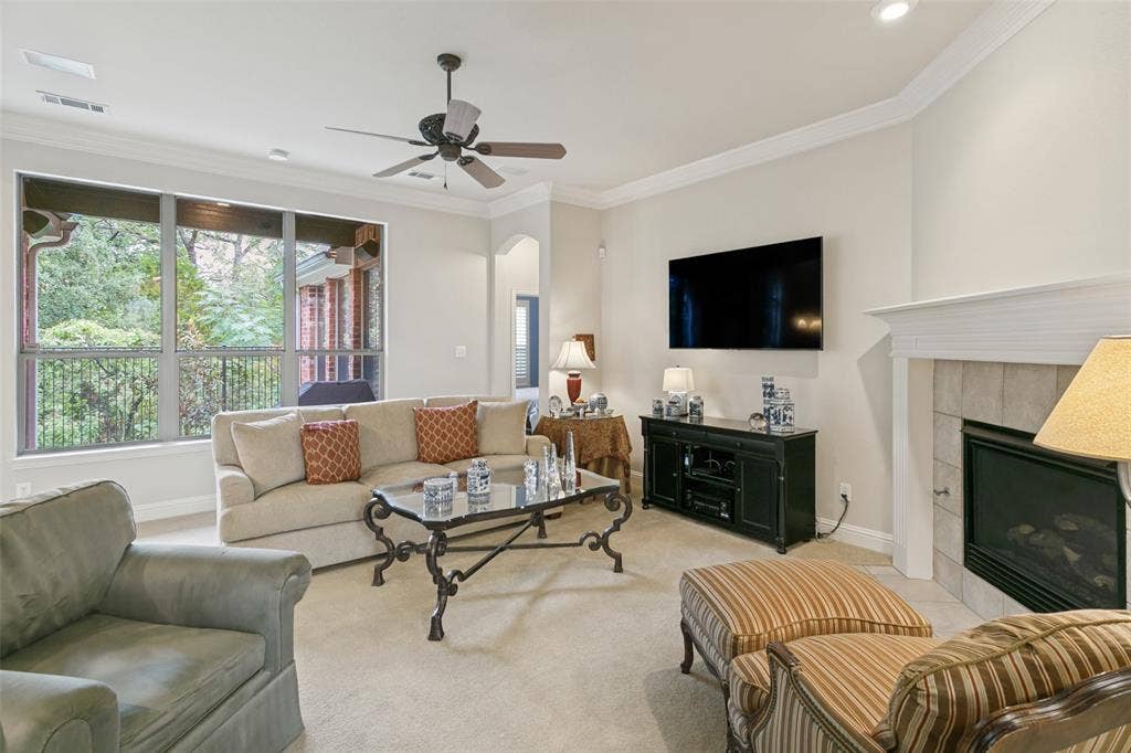 2206 Muskeg Lane, Euless, TX 76039 2206 Muskeg Lane, Euless, TX 76039